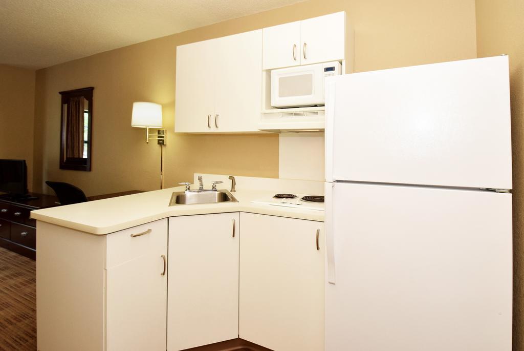 Extended Stay America Suites - Raleigh - Cary - Regency Parkway North Bagian luar foto